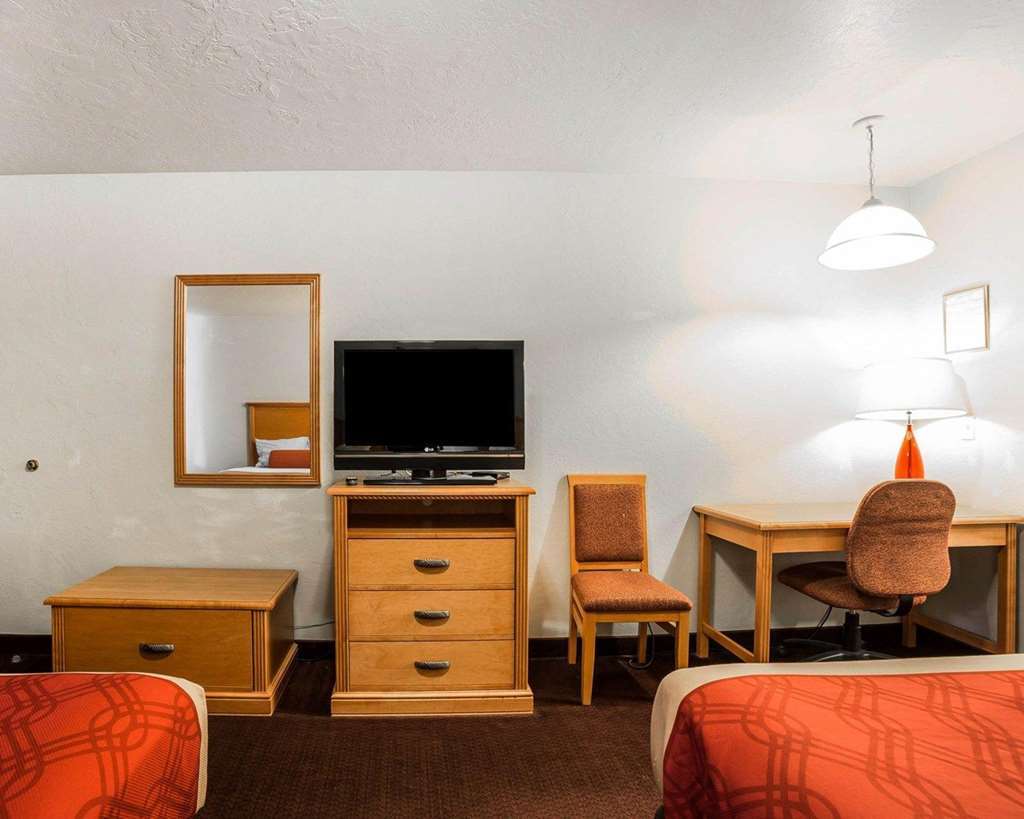 Americas Best Value Inn & Suites Provo Room photo