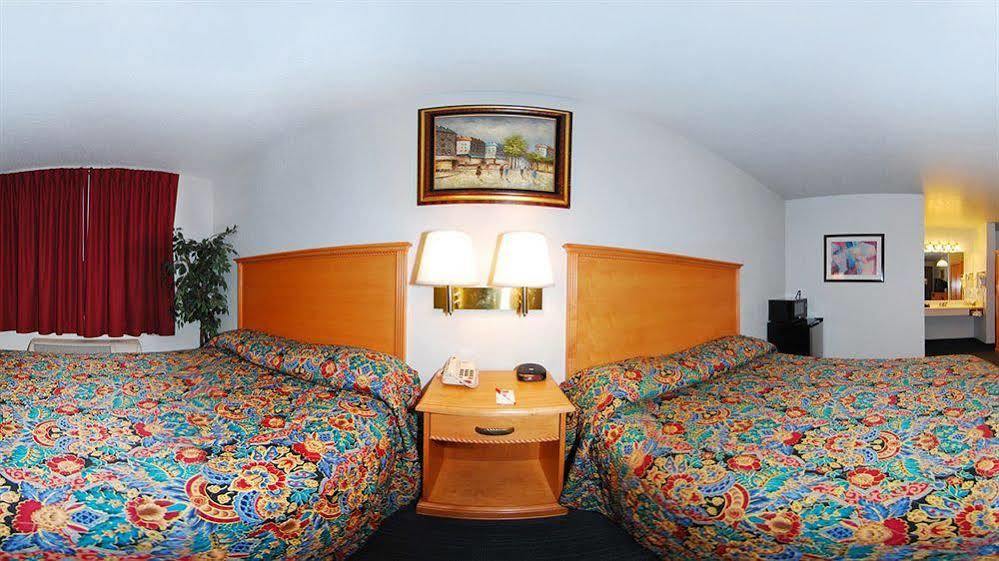 Americas Best Value Inn & Suites Provo Exterior photo